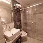 Nupera 3*