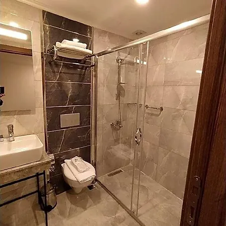 Nupera 3*